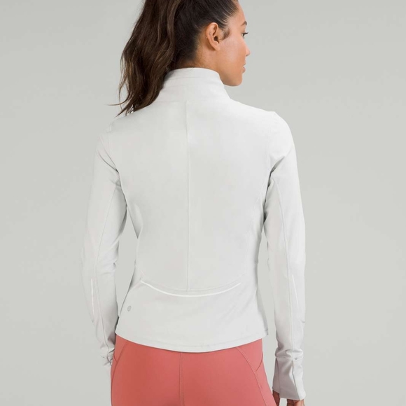 Lululemon Nulux Reflective Running Jacket, color Vapor, size 10 - Picture 2 of 7